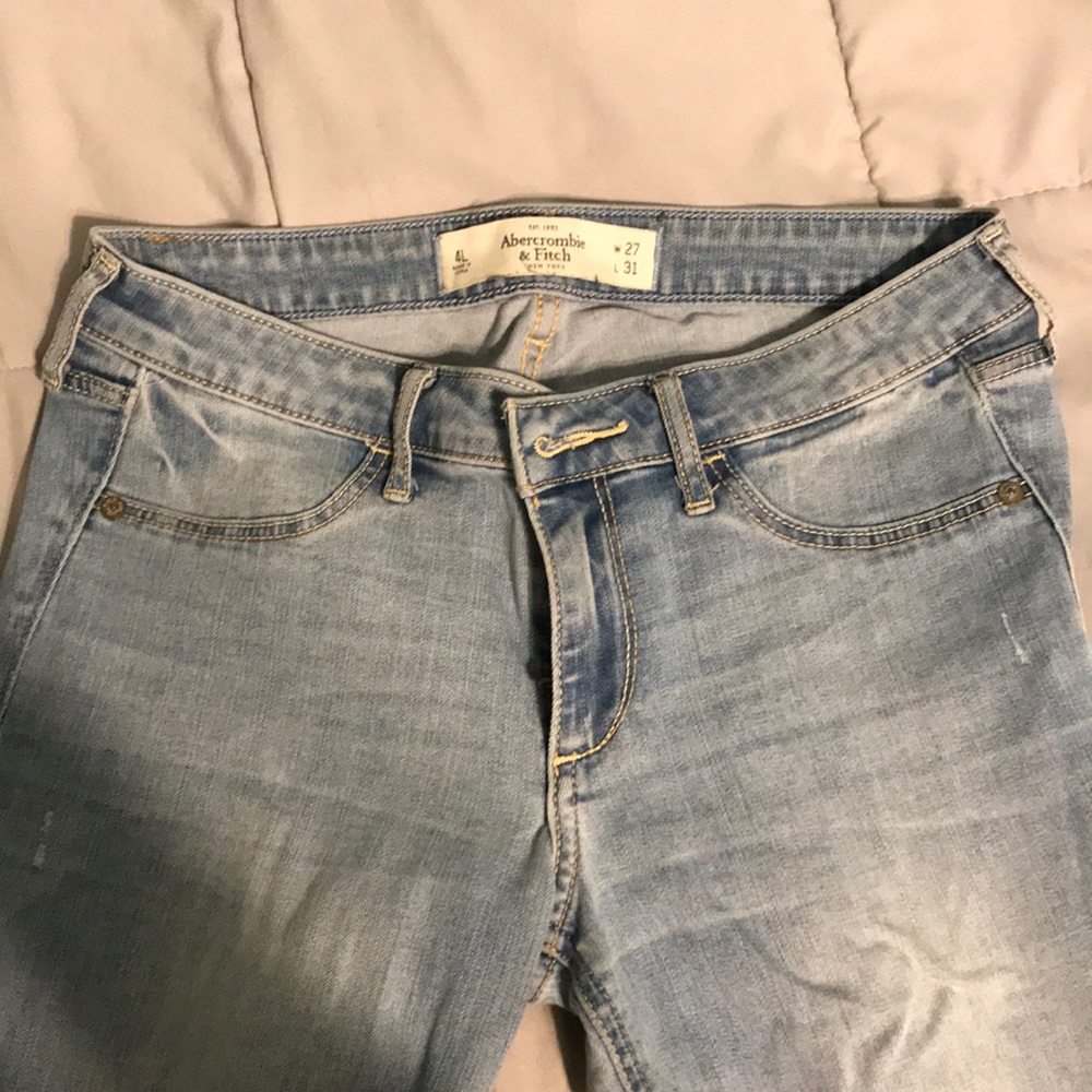 AbercrombieJeans